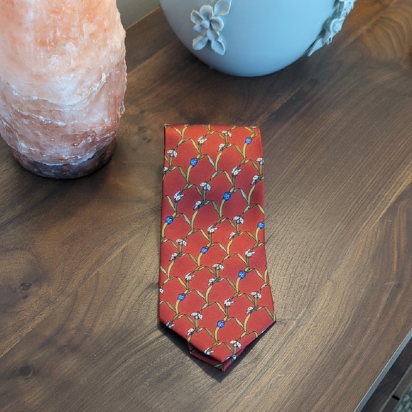 Elegant Floral Red Tie